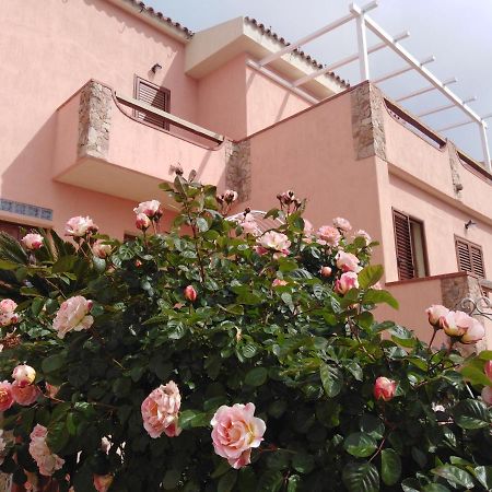 The Roses Garden Bed & Breakfast La Maddalena  Dış mekan fotoğraf